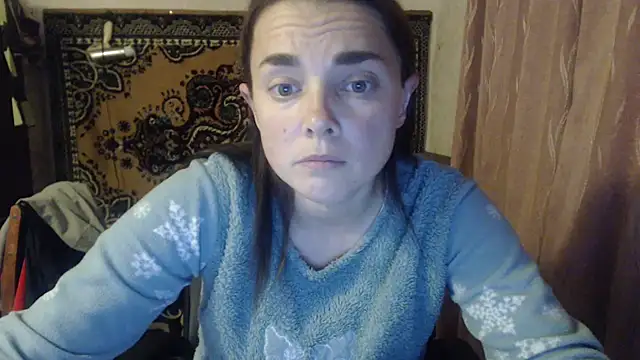 Snapshot of AlisaLaDiva chatting on 10-11-25, 08:18 AlisaLaDiva online show from 10-11-25, 08:18