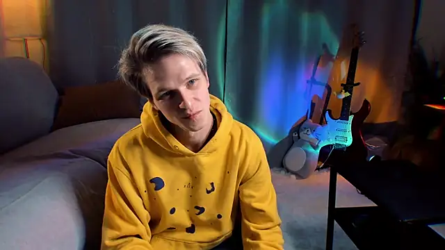 Breston Sweet online show from 03-15-26, 05:08