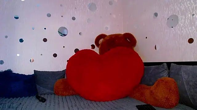 GENTLY--EVIL online show from 03-14-25, 12:32