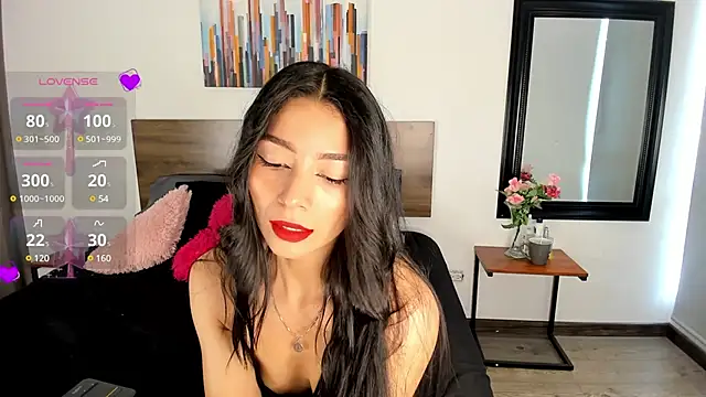 Ginebraa Saenz online show from 03-06-25, 02:18