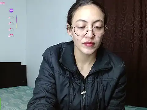 Snapshot of Olivia_Bright chatting on 04-26-26, 12:52 Olivia Bright online show from 04-26-26, 12:52