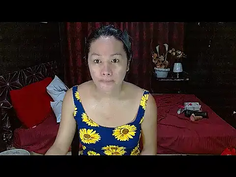Snapshot of StellaGoddess chatting on 06-12-26, 08:19 StellaGoddess online show from 06-12-26, 08:19