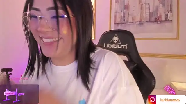 lucy26  online show from 03-20-25, 05:35