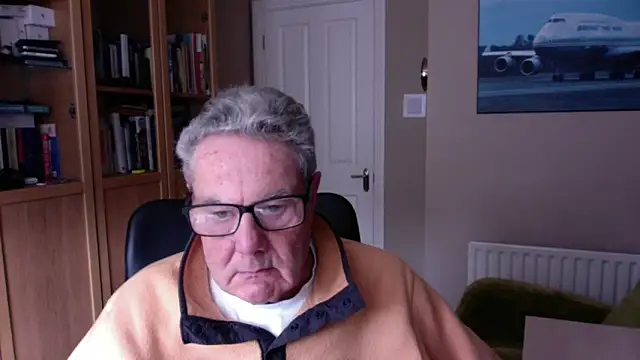 Oldpistolpete online show from 12-30-24, 03:02