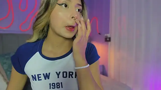 Sofly s online show from 11-19-25, 12:05