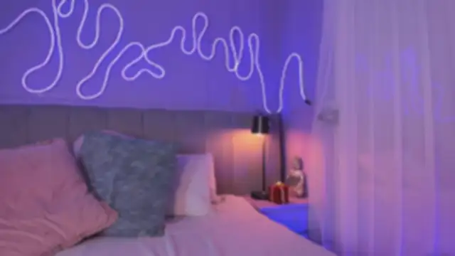 Sofly s online show from 11-28-25, 12:19