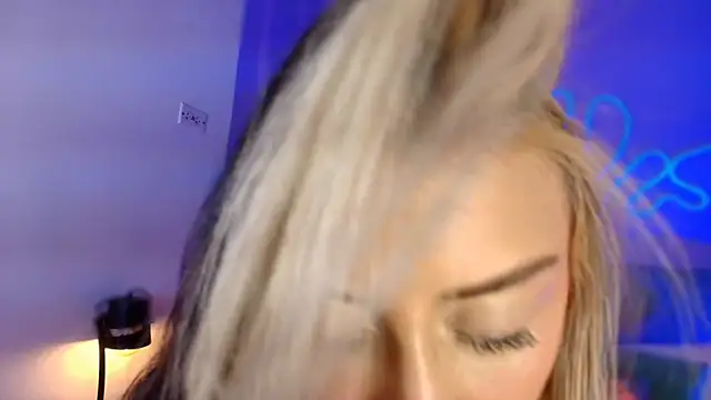 Sofly s online show from 03-16-26, 11:47