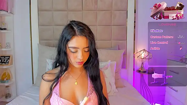 Victoria adaams online show from 02-17-25, 06:15