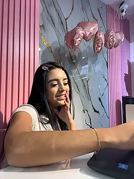 Victoria adaams online show from 11-06-25, 10:43