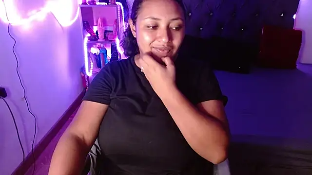 Snapshot of tatiana_wd chatting on 06-06-26, 03:00 tatiana wd online show from 06-06-26, 03:00