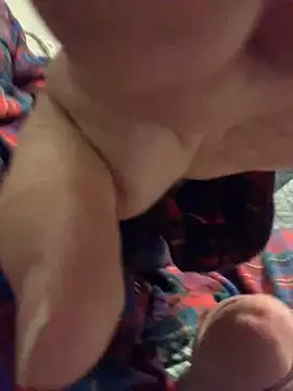 Snapshot of GHsveter chatting on 12-21-24, 04:14 GHsveter online show from 12-21-24, 04:14