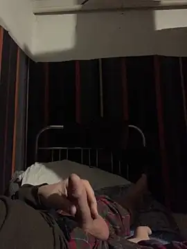 Snapshot of GHsveter chatting on 02-20-25, 09:53 GHsveter online show from 02-20-25, 09:53