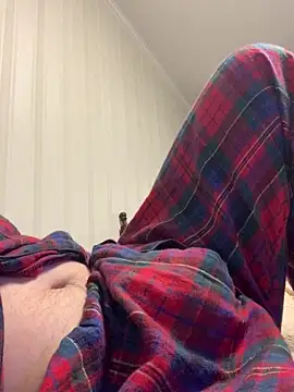 Snapshot of GHsveter chatting on 10-05-25, 10:57 GHsveter online show from 10-05-25, 10:57