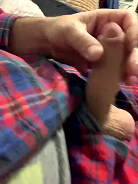 Snapshot of GHsveter chatting on 10-10-25, 03:55 GHsveter online show from 10-10-25, 03:55