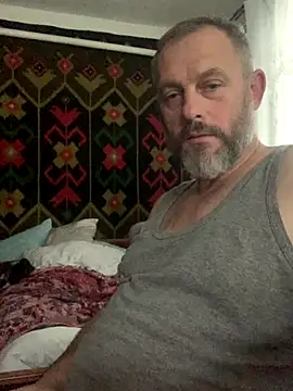 Snapshot of GHsveter chatting on 11-14-25, 01:32 GHsveter online show from 11-14-25, 01:32