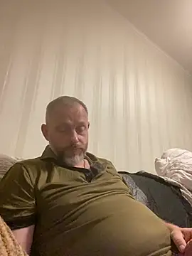 Snapshot of GHsveter chatting on 06-07-26, 07:50 GHsveter online show from 06-07-26, 07:50