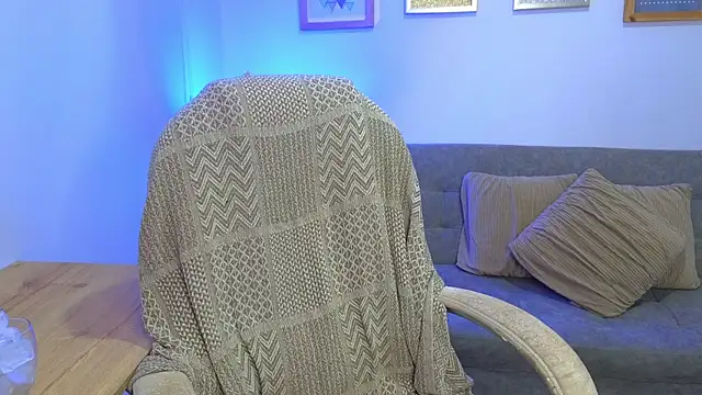 annylouis online show from 12-02-25, 07:09