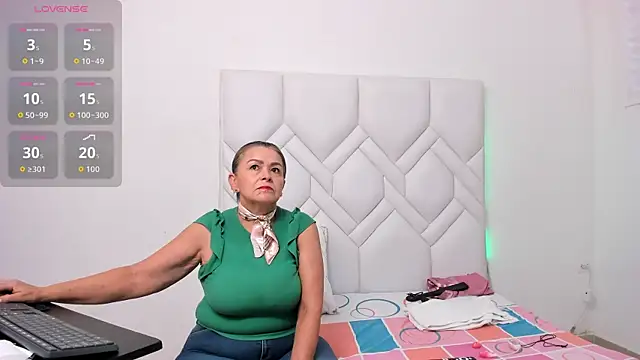 Mature Hard online show from 10-21-25, 09:26