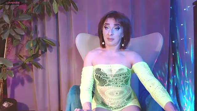 julia renard online show from 10-12-25, 05:39