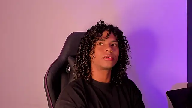 Snapshot of Lucas_eevans chatting on 01-22-25, 03:51 Lucas eevans online show from 01-22-25, 03:51