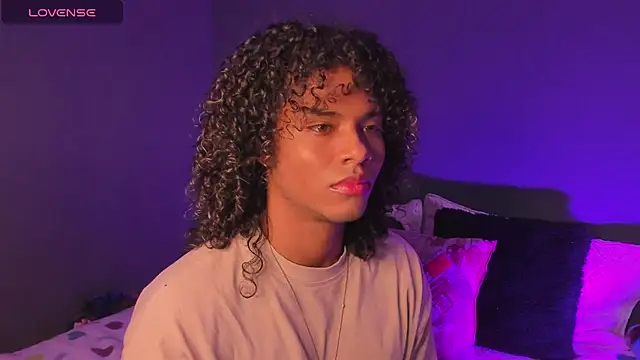 Snapshot of Lucas_eevans chatting on 02-21-25, 06:15 Lucas eevans online show from 02-21-25, 06:15