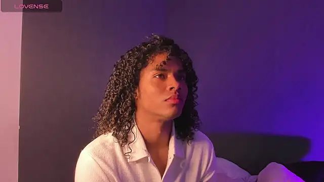 Snapshot of Lucas_eevans chatting on 02-23-25, 03:40 Lucas eevans online show from 02-23-25, 03:40