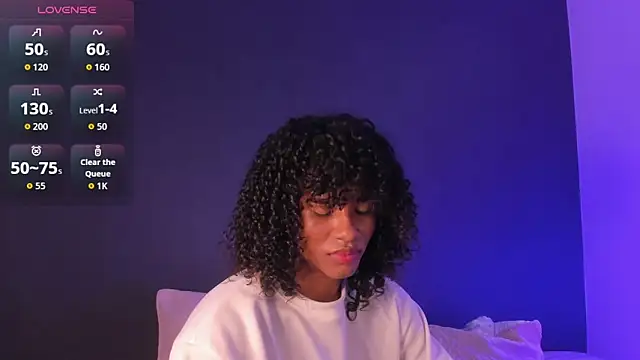 Snapshot of Lucas_eevans chatting on 09-22-25, 01:46 Lucas eevans online show from 09-22-25, 01:46