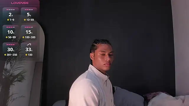 Snapshot of Lucas_eevans chatting on 10-10-25, 01:21 Lucas eevans online show from 10-10-25, 01:21