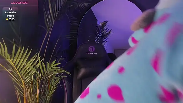 Snapshot of Lucas_eevans chatting on 10-23-25, 12:59 Lucas eevans online show from 10-23-25, 12:59