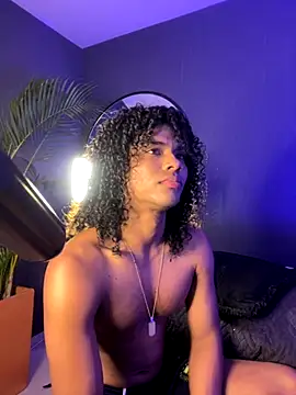 Snapshot of Lucas_eevans chatting on 11-20-25, 01:55 Lucas eevans online show from 11-20-25, 01:55