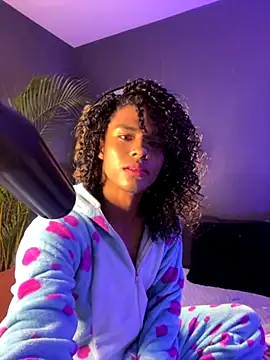 Snapshot of Lucas_eevans chatting on 11-21-25, 01:32 Lucas eevans online show from 11-21-25, 01:32