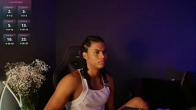 Lucas eevans online show from 06-17-26, 03:02
