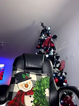 Frank Farrell online show from 12-23-25, 04:10