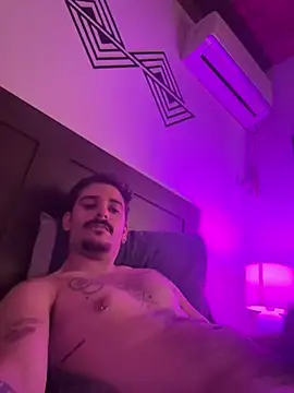 Snapshot of mrtnivnn chatting on 03-10-26, 04:45 mrtnivnn online show from 03-10-26, 04:45