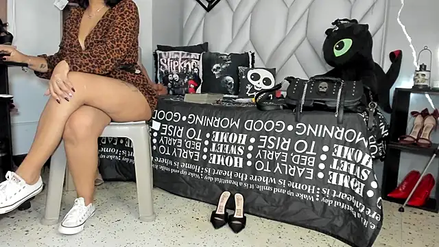 Snapshot of MirandaHaguen chatting on 06-26-26, 09:19 MirandaHaguen online show from 06-26-26, 09:19