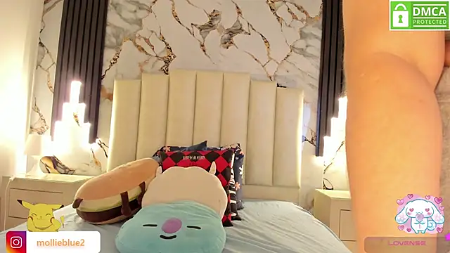 Snapshot of mollieblue69 chatting on 02-09-25, 12:30 mollieblue69 online show from 02-09-25, 12:30