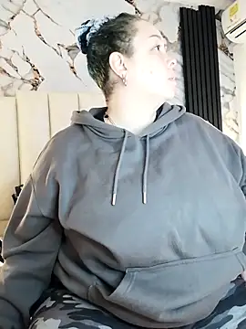 Snapshot of mollieblue69 chatting on 10-09-25, 12:47 mollieblue69 online show from 10-09-25, 12:47