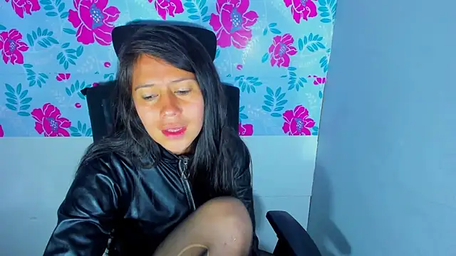 Snapshot of sandyquinnxx chatting on 03-18-25, 03:53 sandyquinnxx online show from 03-18-25, 03:53