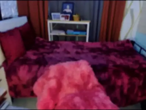 Laura yourhottestbabe123 online show from 03-08-25, 12:55