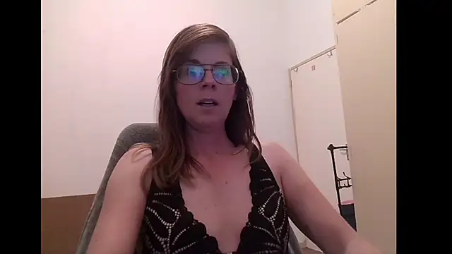 Snapshot of SavannaGirly chatting on 05-05-26, 04:37 SavannaGirly online show from 05-05-26, 04:37