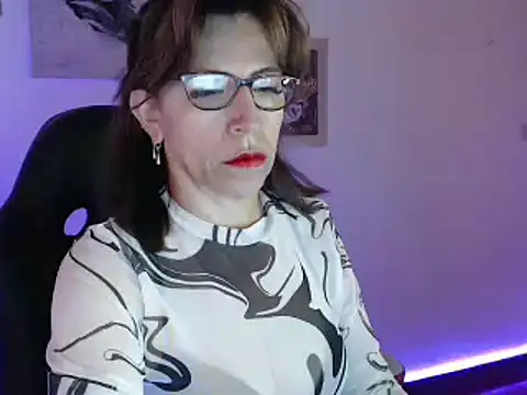 Chayla Ruiz online show from 02-03-25, 02:02