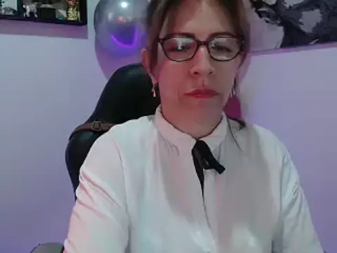 Chayla Ruiz online show from 03-04-25, 06:39