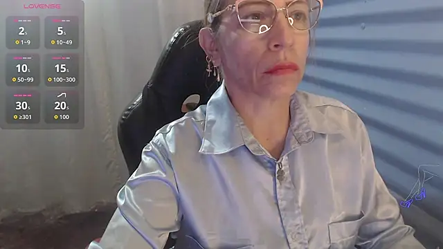 Chayla Ruiz online show from 05-25-26, 10:43