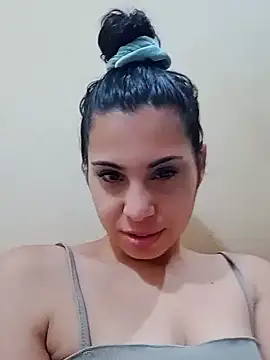 Snapshot of molymeneses chatting on 01-19-25, 09:23 molymeneses online show from 01-19-25, 09:23