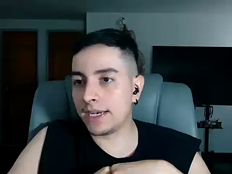 Jhoan saenz online show from 11-21-25, 09:57