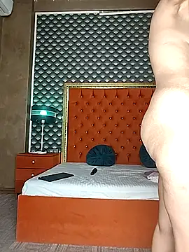 VallerieJones online show from 10-19-25, 12:06