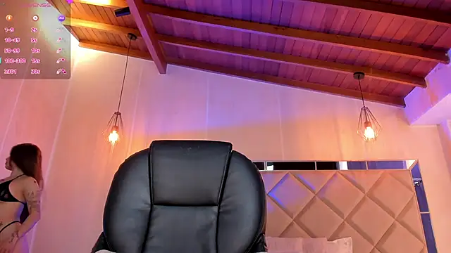 MaryLewis  online show from 01-25-25, 06:24