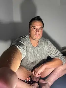 Snapshot of mrwilly7743 chatting on 09-27-25, 12:10 mrwilly7743 online show from 09-27-25, 12:10