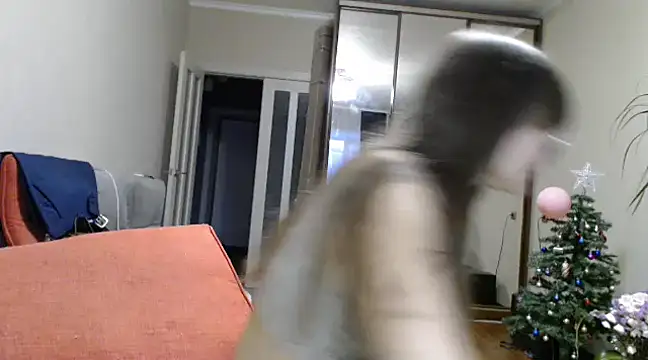 Snapshot of KiraGoldens chatting on 02-21-25, 01:33 KiraGoldens online show from 02-21-25, 01:33