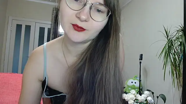 Snapshot of KiraGoldens chatting on 11-04-25, 05:39 KiraGoldens online show from 11-04-25, 05:39